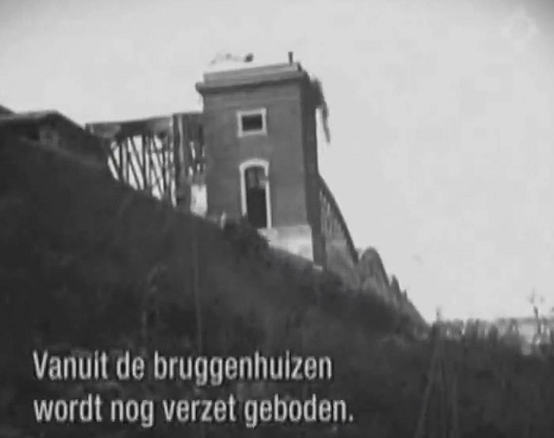 Sprungindenfeind-Gefechtsbericht Eines Fallschirmjaeger - NL Untertitel