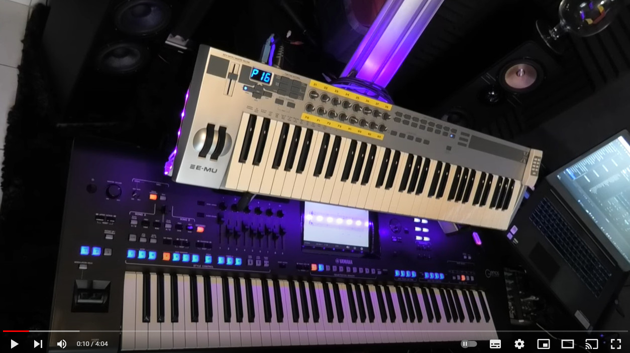 Keyboard covers op Yamaha - Roland Collectie S + songlijst alle songs