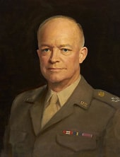 David Eisenhower - Eisenhower at War 1943-1945 (Scan).pdf