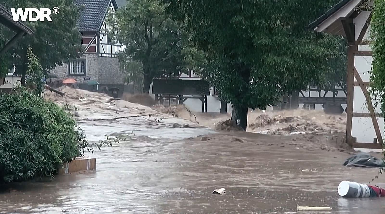 Flutkatastrophe 2021 - Ein Unwetter, das unterschätzt wurde DOKU