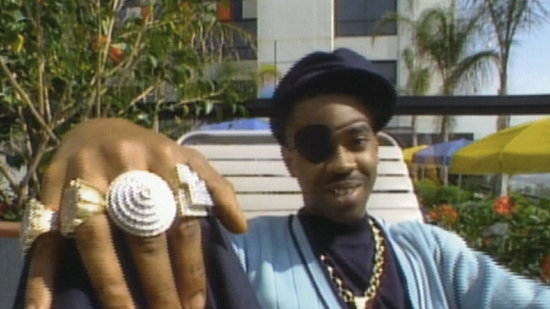 YO!-MTV Raps Classic S01E04 Queen Latifah 1989 1080p WEB x264-DDF